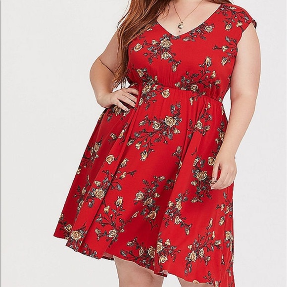 torrid Dresses & Skirts - Floral print Dress 🔥